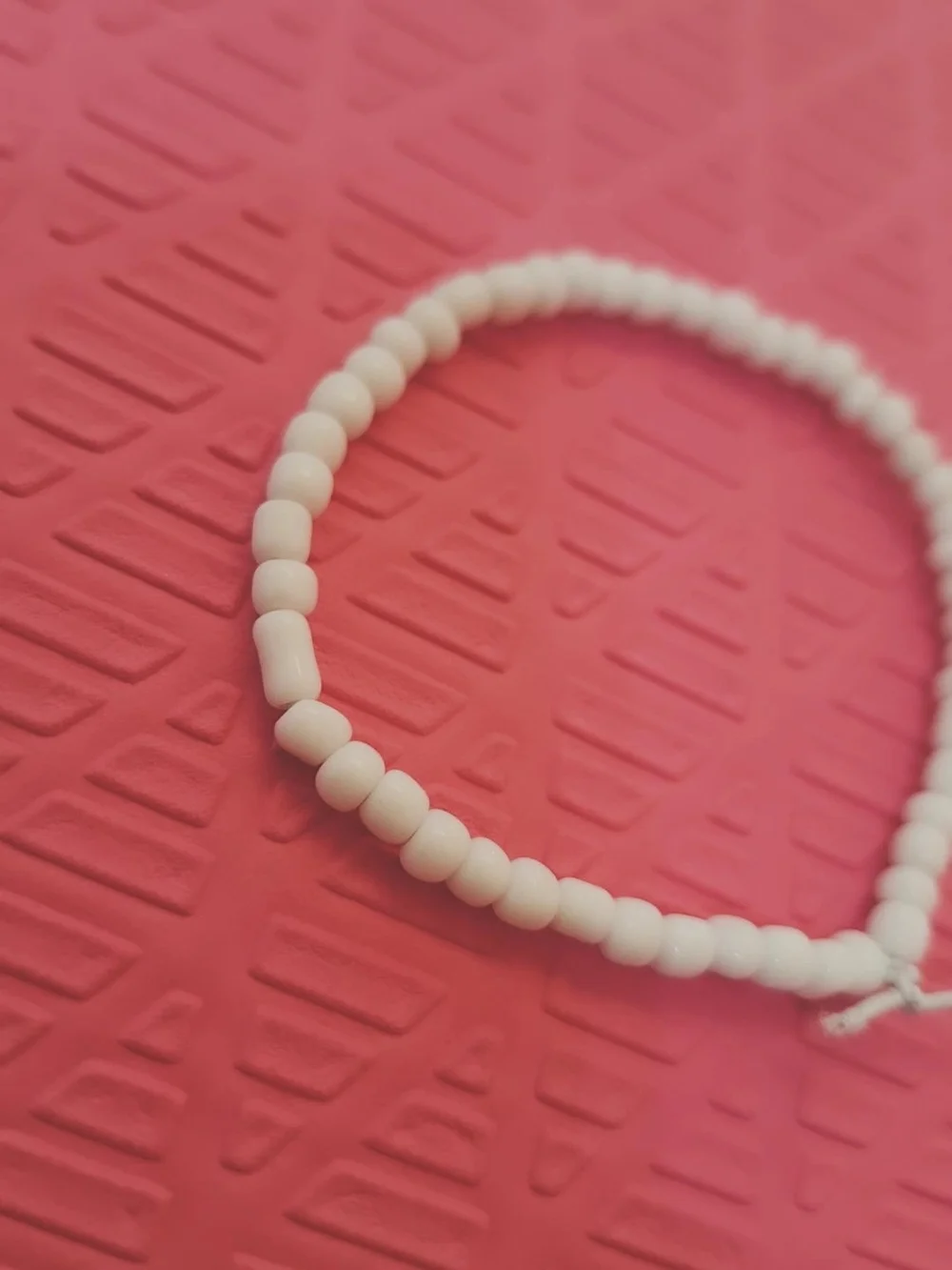 N/A simple white